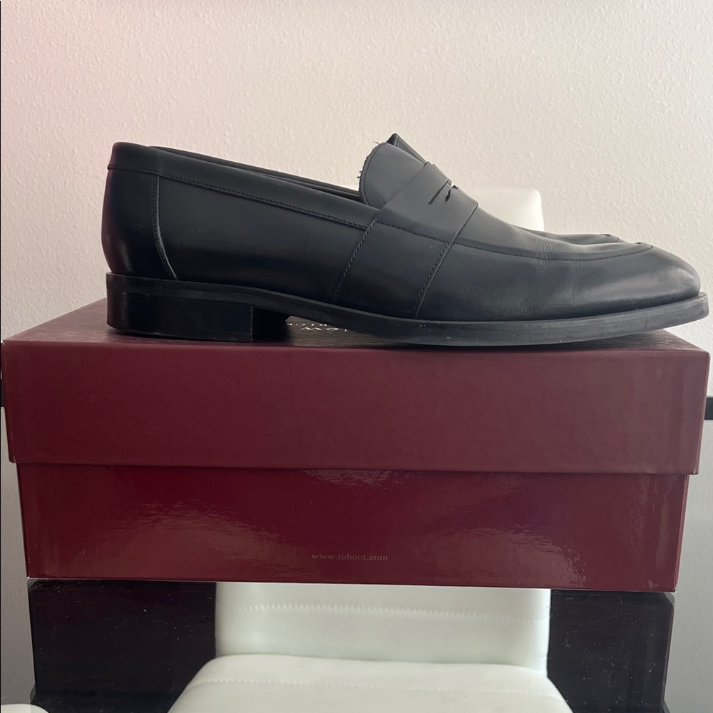 To Boot Black Leather Loafers